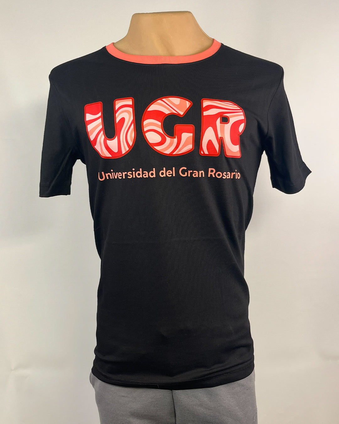 Remera UGR PSICO NEGRO Y ROSA