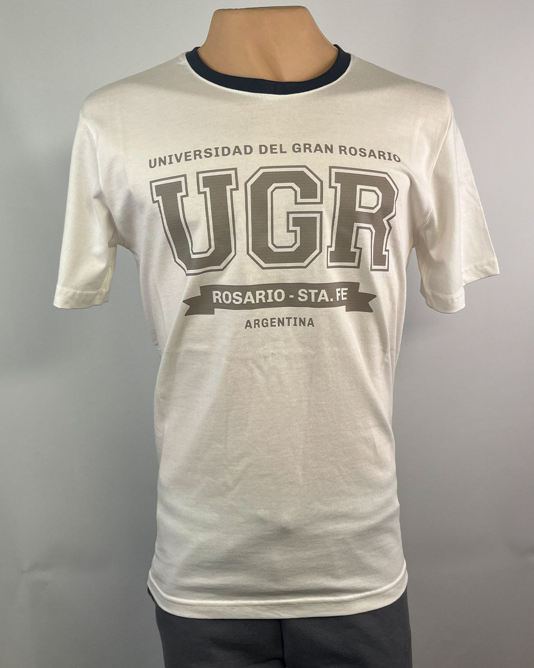 Remera UNIV. GREY - CRUDO c/AZUL
