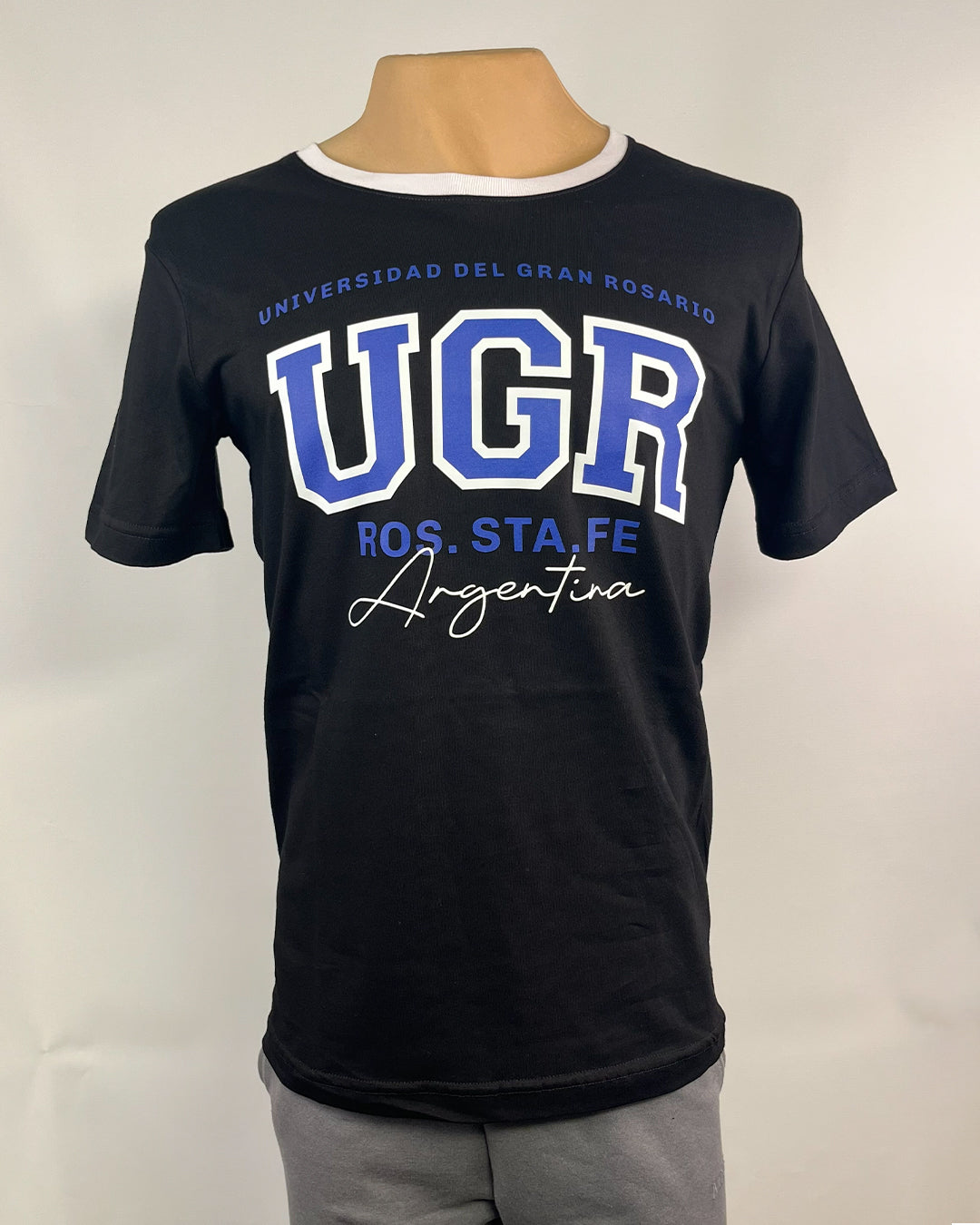 Remera UNIV. ARG. NEGRO C/BLANCO